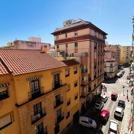 Genuar Apartments Malaga Center. Free Parking Zewnętrze zdjęcie