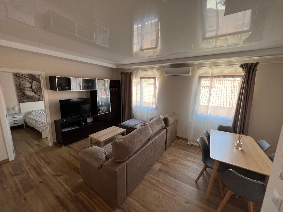 Genuar Apartments Malaga Center. Free Parking Zewnętrze zdjęcie