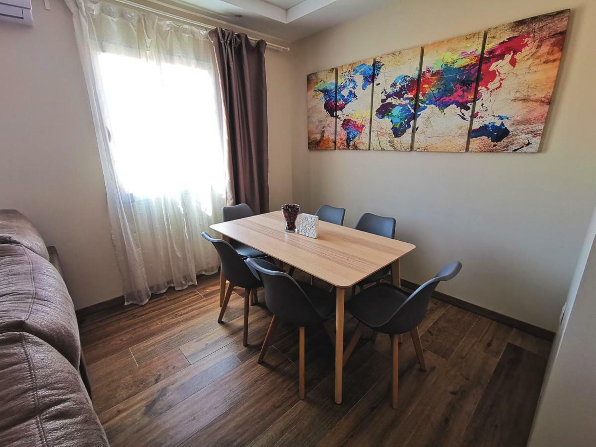 Genuar Apartments Malaga Center. Free Parking Zewnętrze zdjęcie